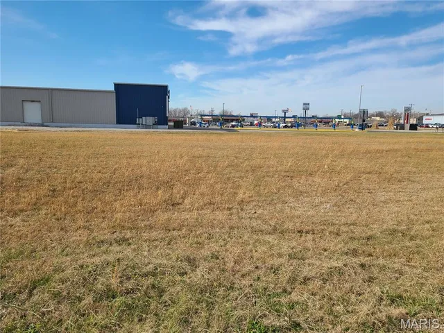 $2,000,000 | 0 West Bus Highway, Dexter, MO 63841