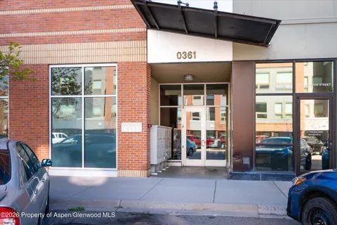$1,395,000 | 361 Robinson Street, Unit 208, Basalt, CO 81621