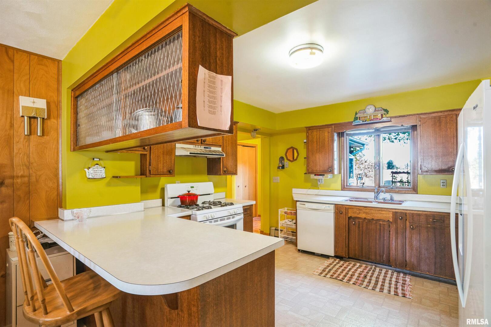 904 5th Street Erie, IL 61250 - Photo 11 of 23