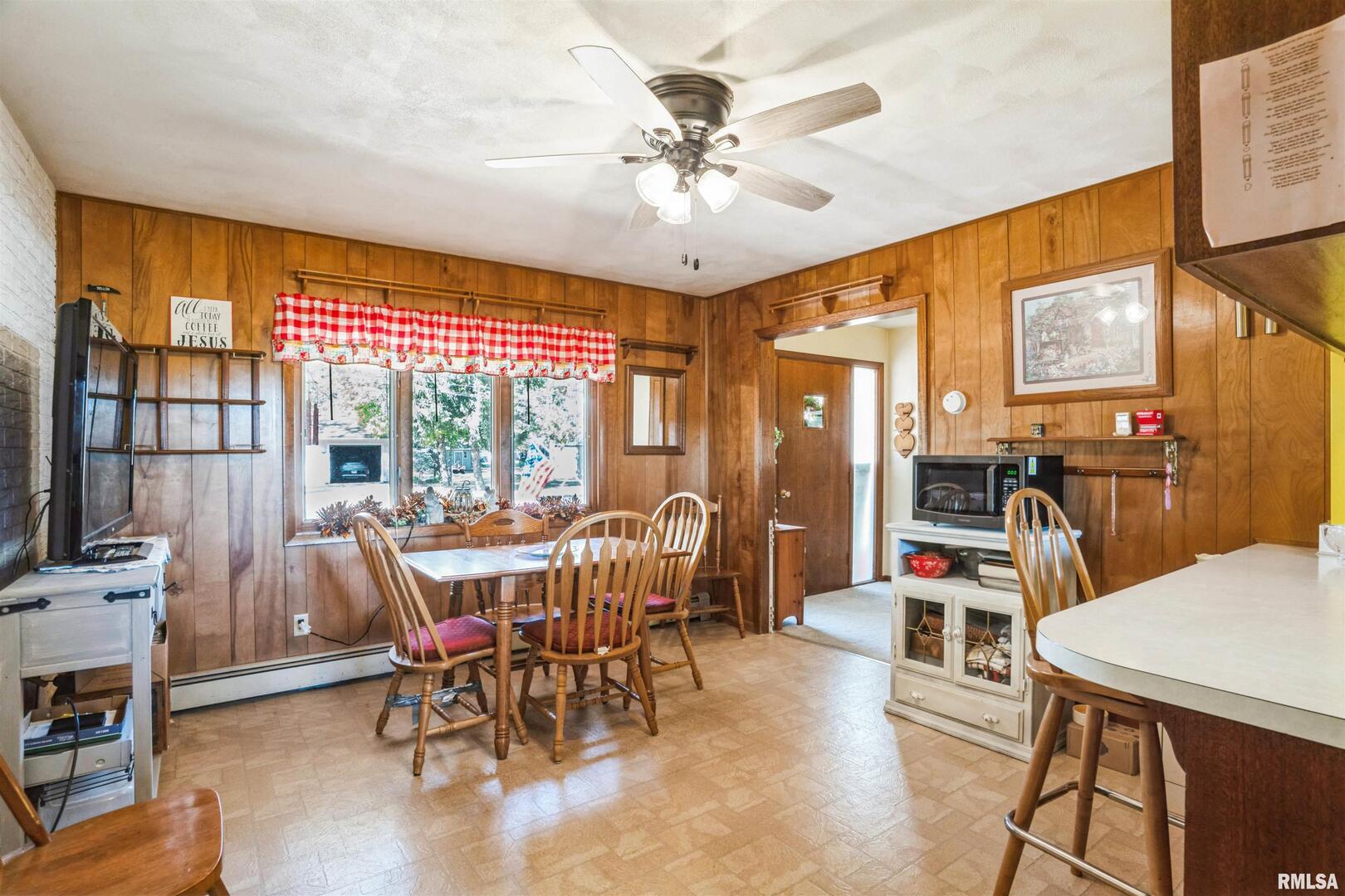 904 5th Street Erie, IL 61250 - Photo 10 of 23