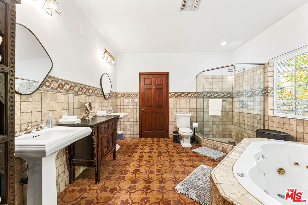 12109 Maxwellton Road Studio City, CA 91604 - Photo 22 of 75