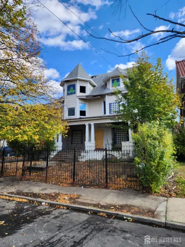 $375,000 | 16 Ingraham Place, Newark, NJ 07108