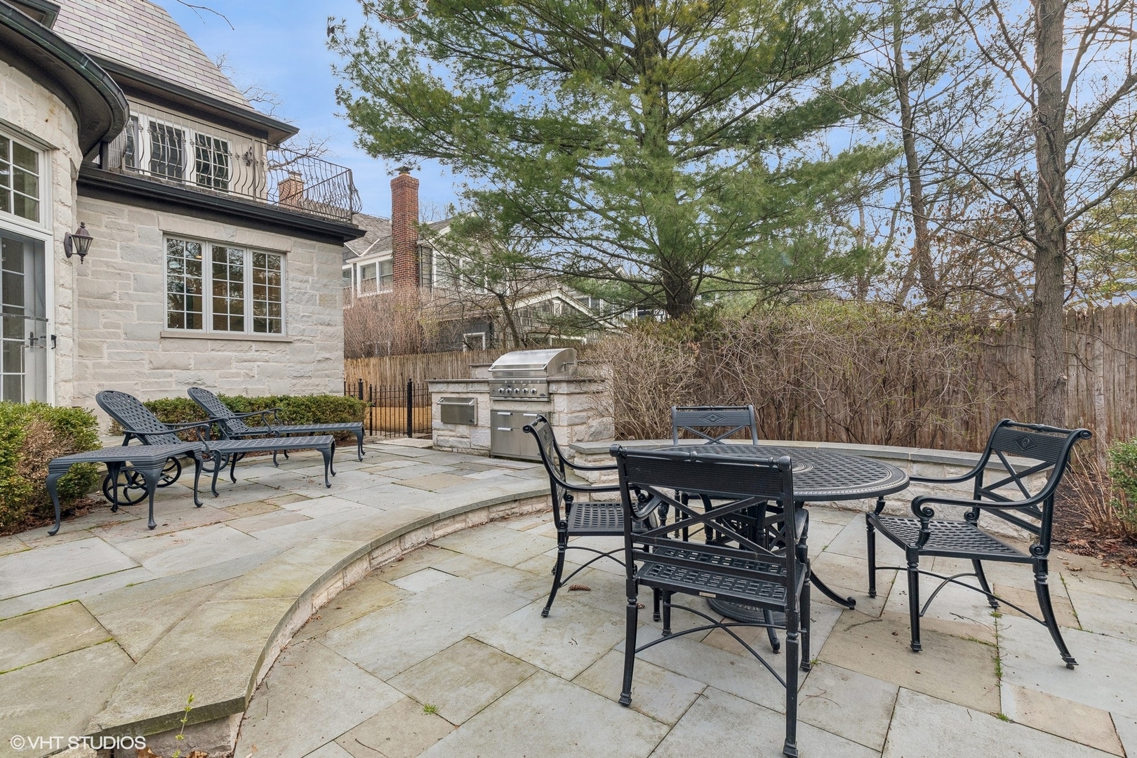 1016 Westmoor Road Winnetka, IL 60093 - Photo 47 of 48 a view of a dinning table and chairs in the patio