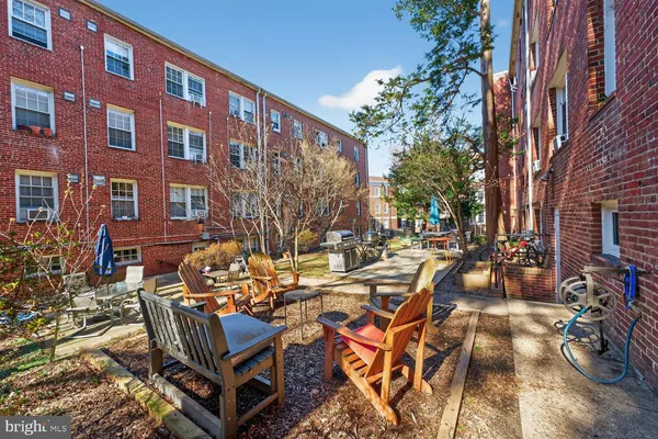 $355,000 | 2803 Cortland Place Northwest, Unit 306, Washington, DC 20008