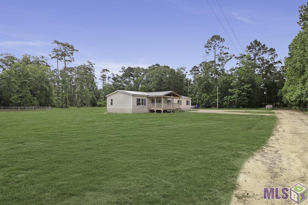 30288 Pine Alley Road Springfield, LA 70462 - Photo 3 of 32