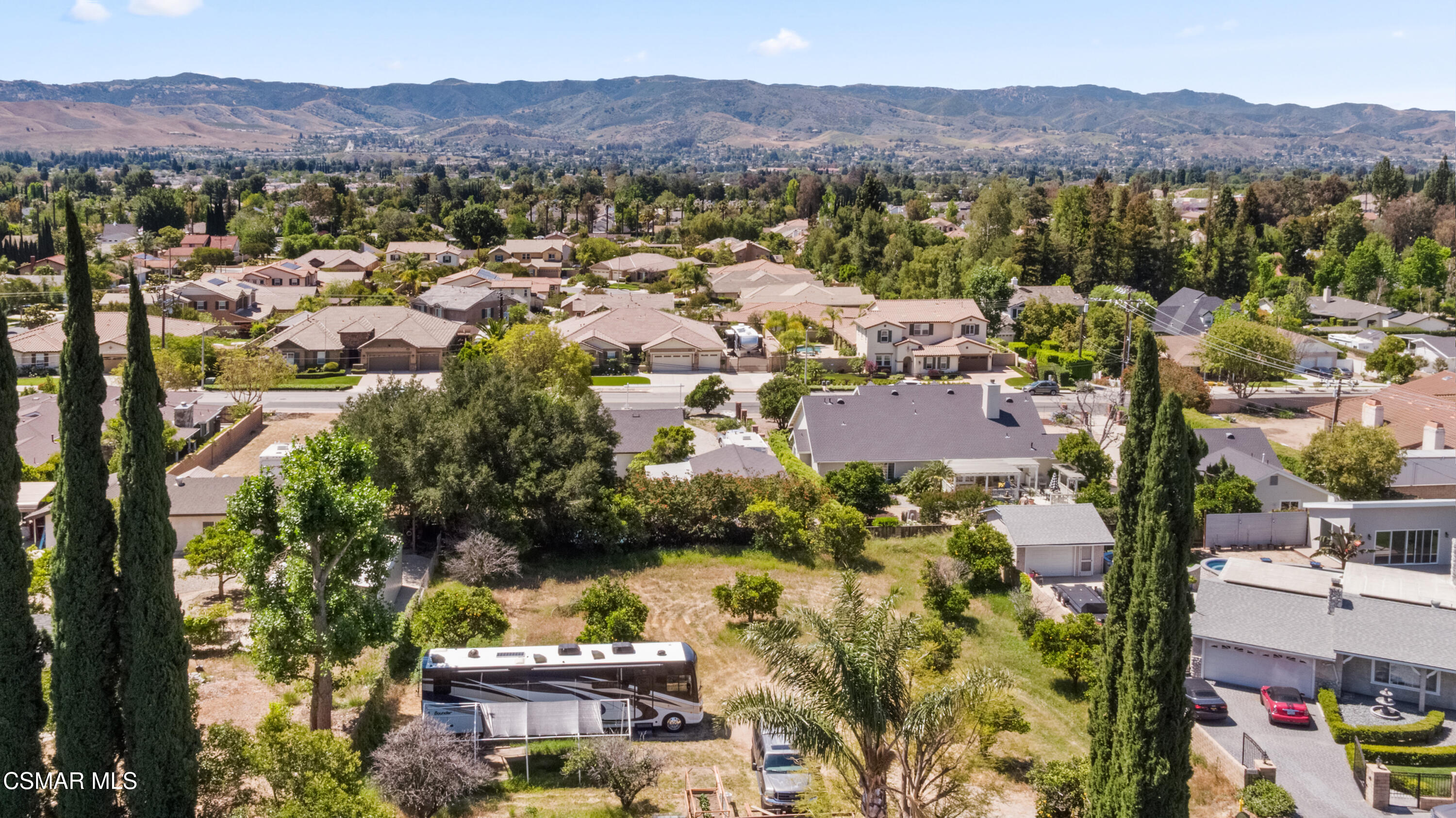 3035 Lipman Lane Simi Valley, CA 93065 - Photo 4 of 9 Lipman4