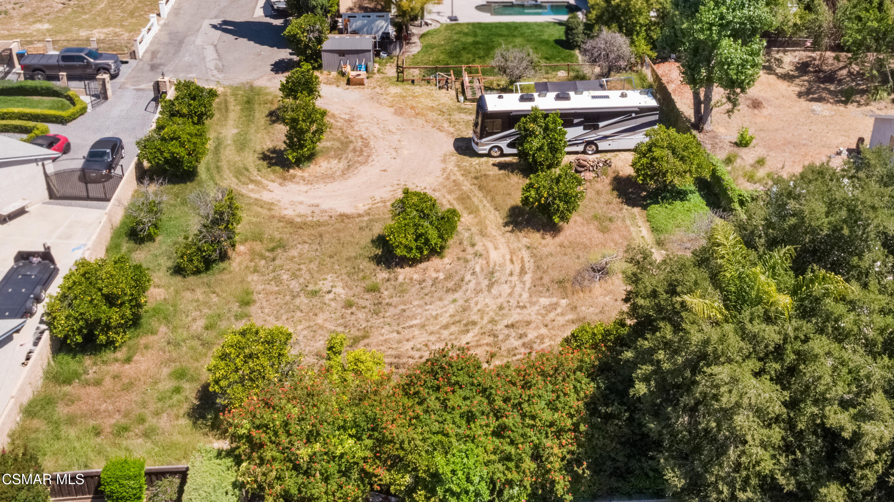 3035 Lipman Lane Simi Valley, CA 93065 - Photo 8 of 9 Lipman8