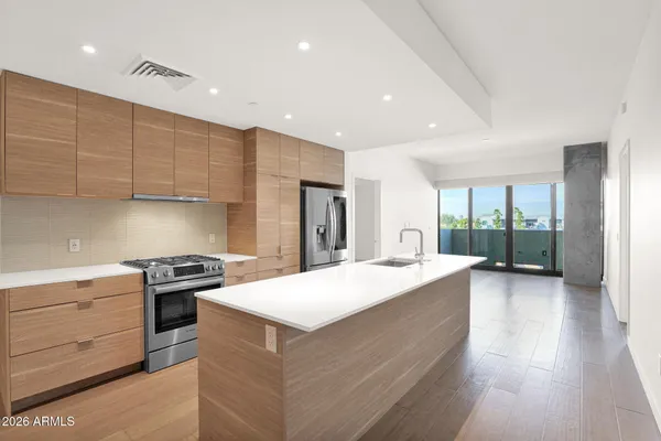 $545,000 | 2300 East Campbell Avenue, Unit 416, Phoenix, AZ 85016