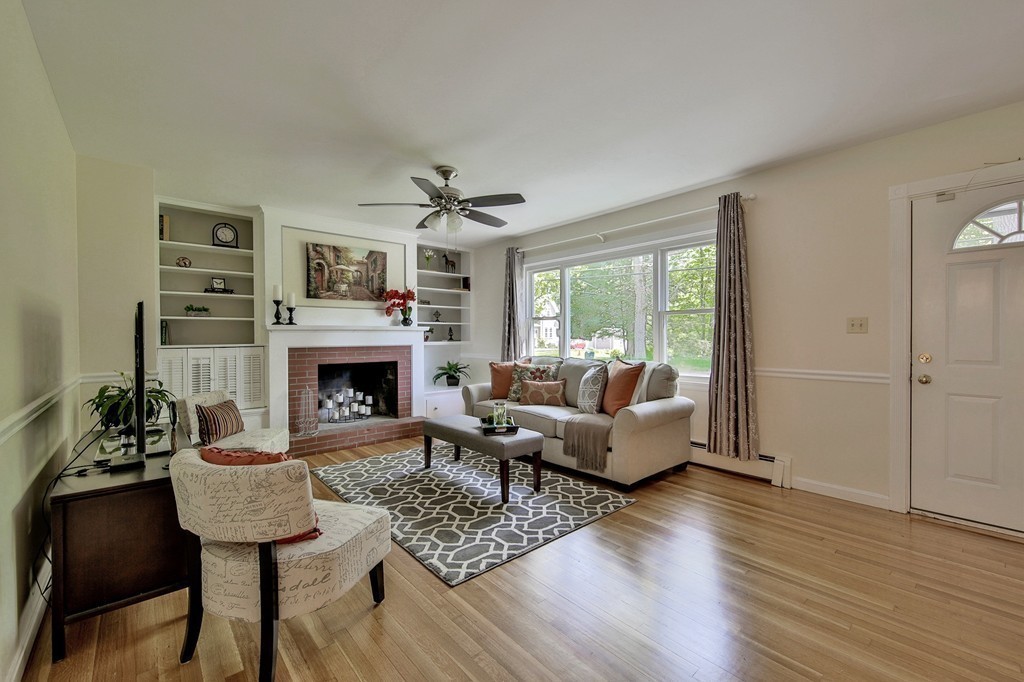 15 Snow Road Grafton, MA 01536 - Photo 3 of 29 Gallery Image 3