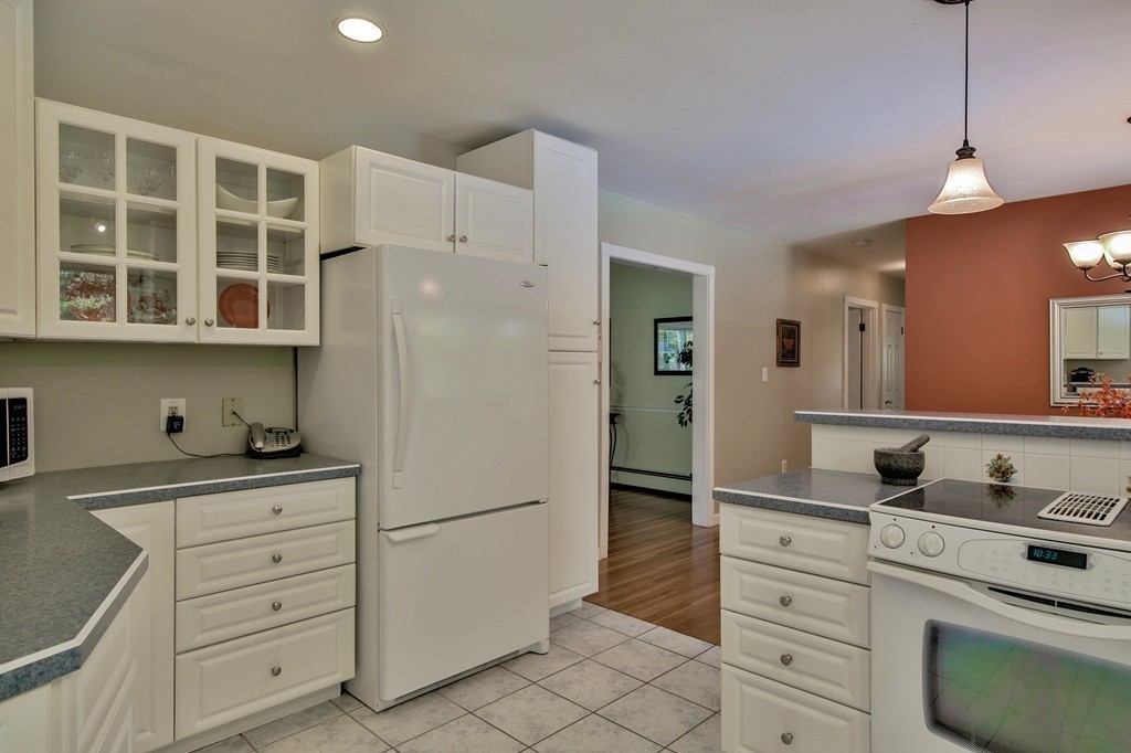 15 Snow Road Grafton, MA 01536 - Photo 9 of 29 Gallery Image 9