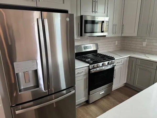$2,699 | 4322 Barnard Street, Metairie, LA 70001