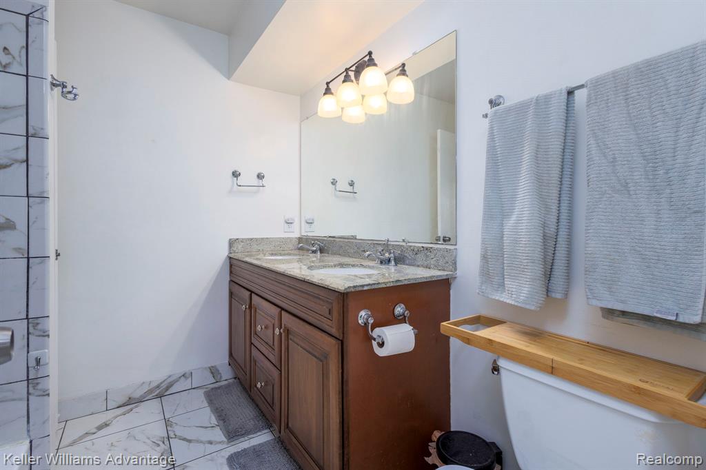 24285 Evergreen Road Southfield, MI 48075 - Photo 9 of 17