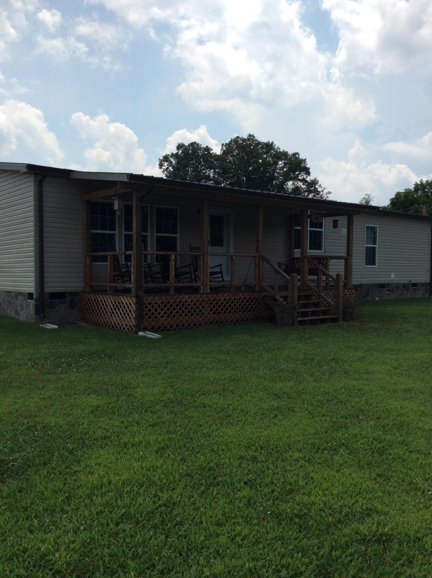 1113 Shirley Road Allardt, TN 38504 - Photo 3 of 20 IMG_0224