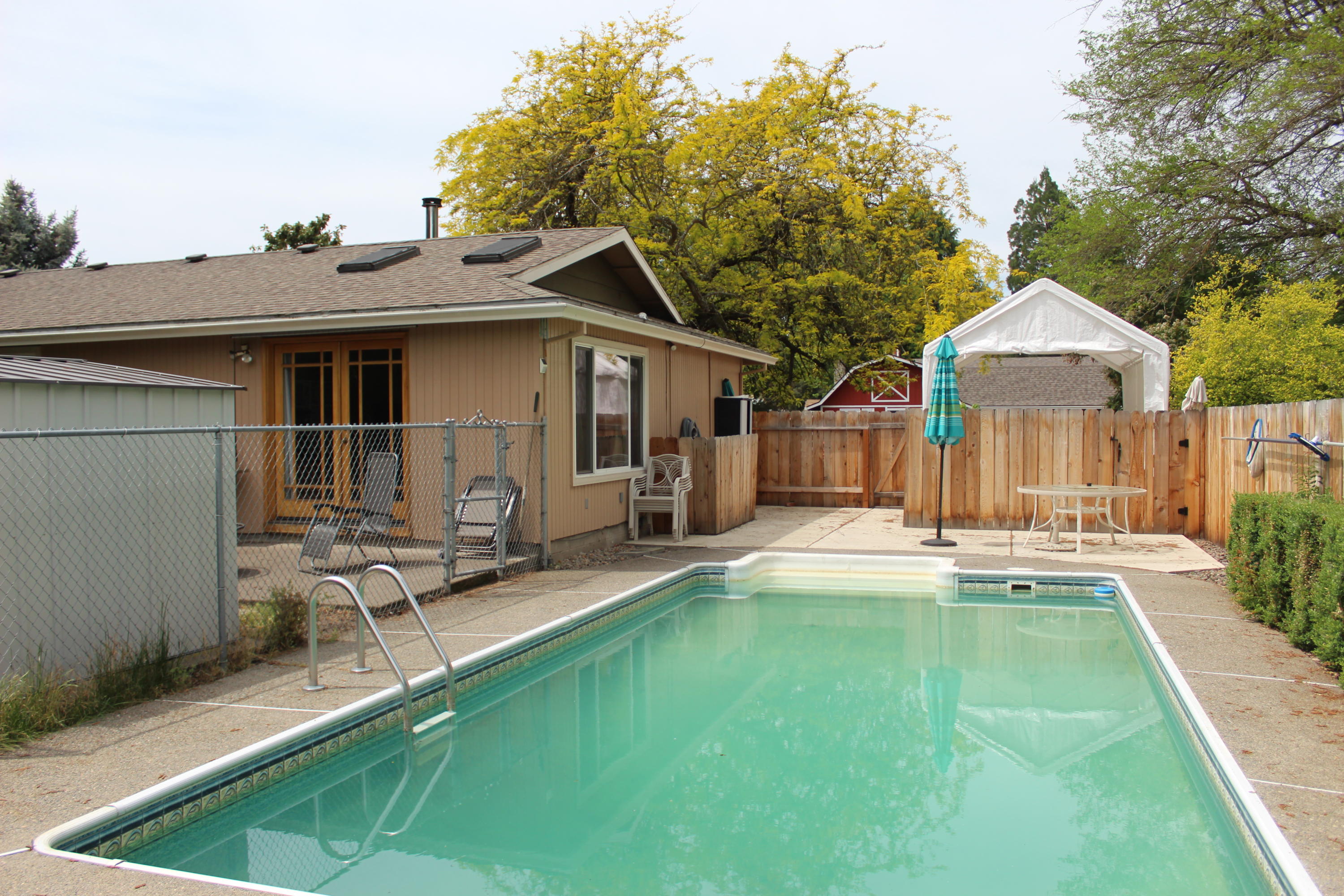 1115 Freeman Road Central Point, OR 97502 - Photo 20 of 21 IMG_3395