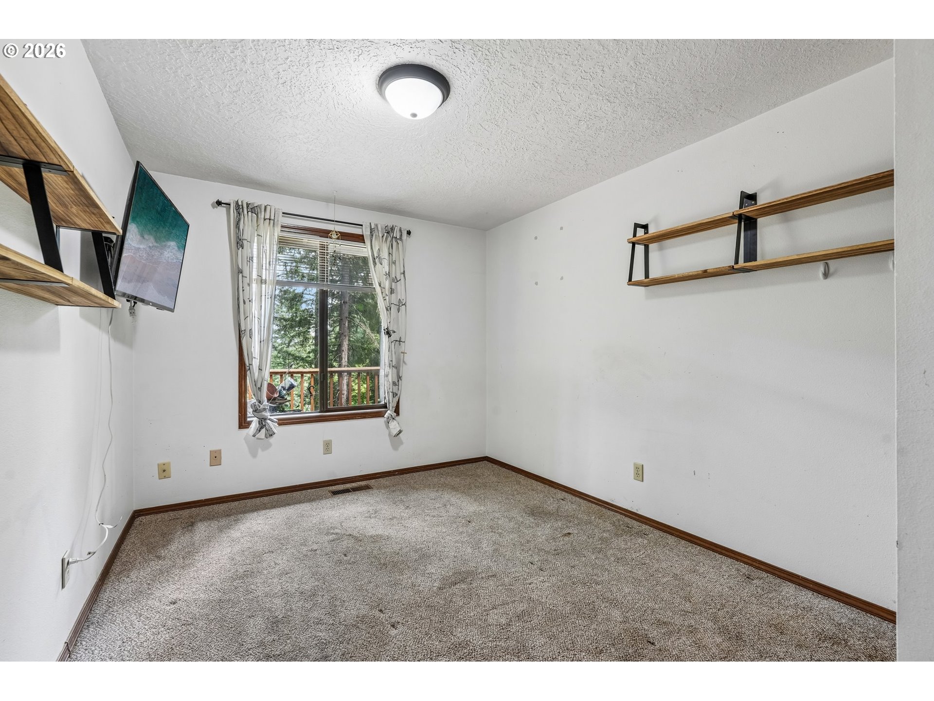 13620 Southwest Fern Street Portland, OR 97223 - Photo 18 of 41
