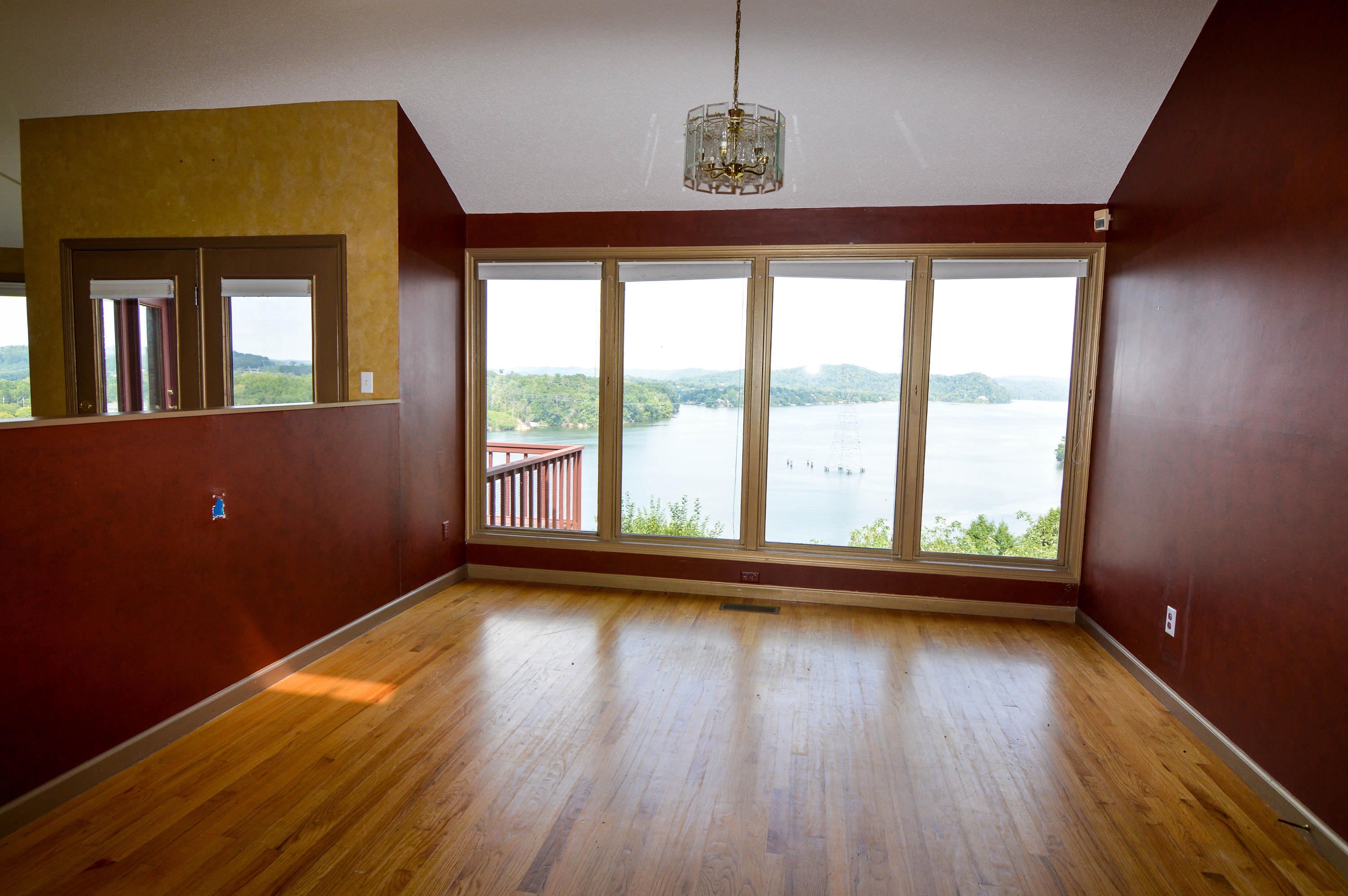 121 Mariners Point Kingston, TN 37763 - Photo 13 of 38 Dining Room