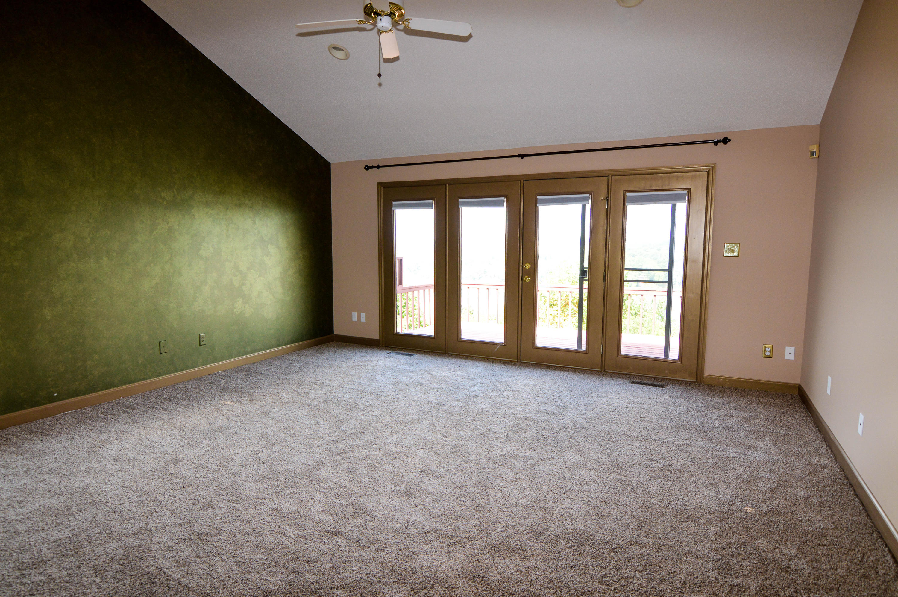 121 Mariners Point Kingston, TN 37763 - Photo 14 of 38 Master Bedroom