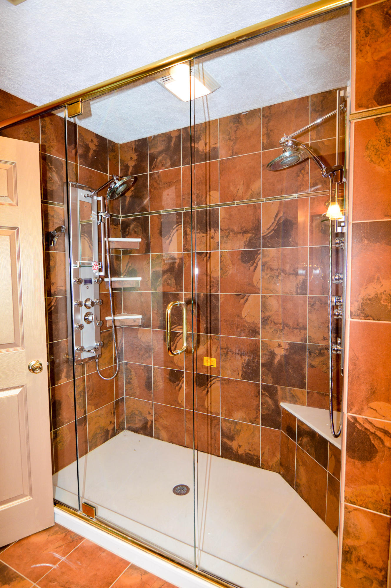121 Mariners Point Kingston, TN 37763 - Photo 17 of 38 Master Shower