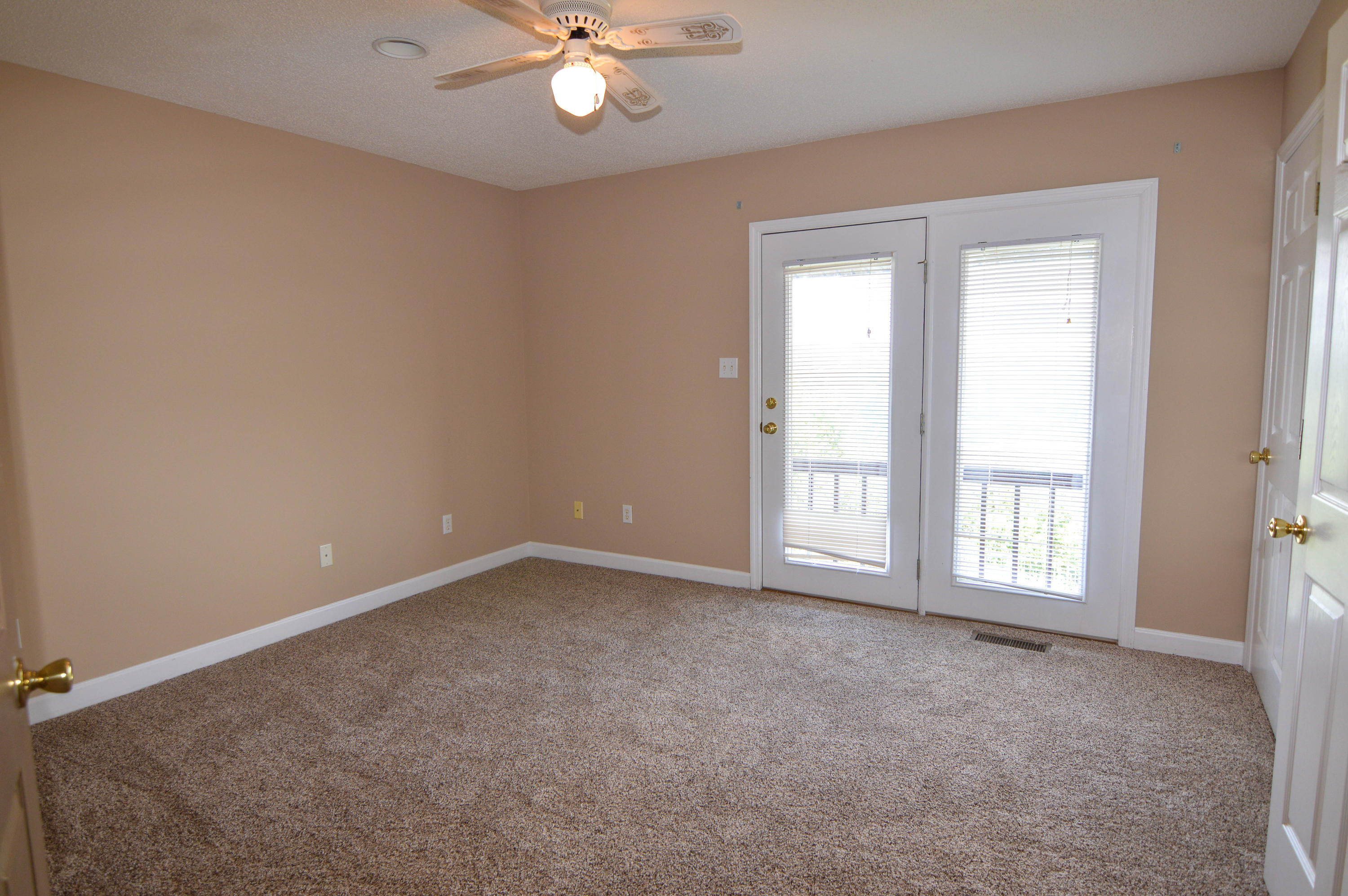 121 Mariners Point Kingston, TN 37763 - Photo 18 of 38 Bedroom 2