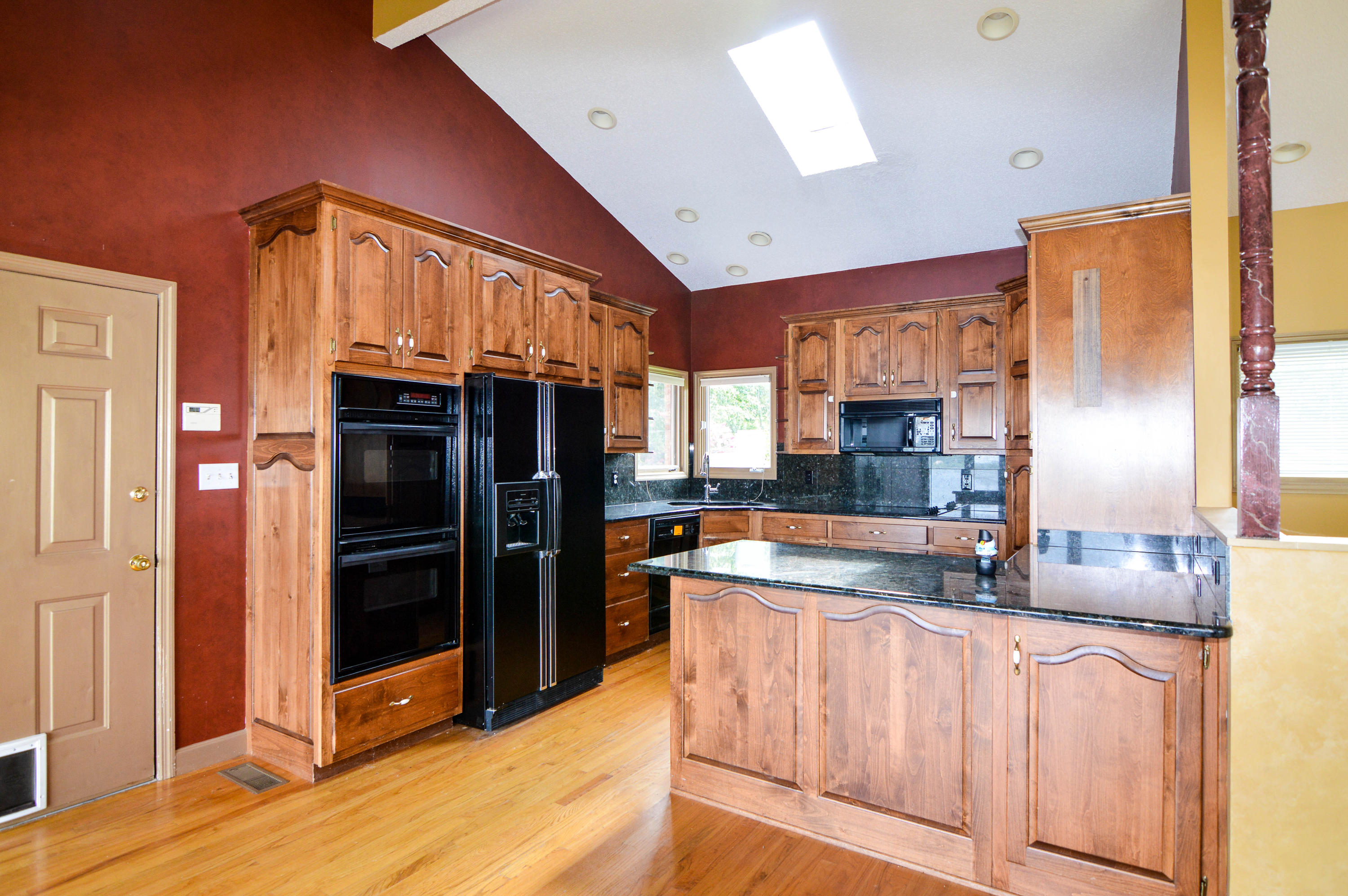 121 Mariners Point Kingston, TN 37763 - Photo 9 of 38 Kitchen