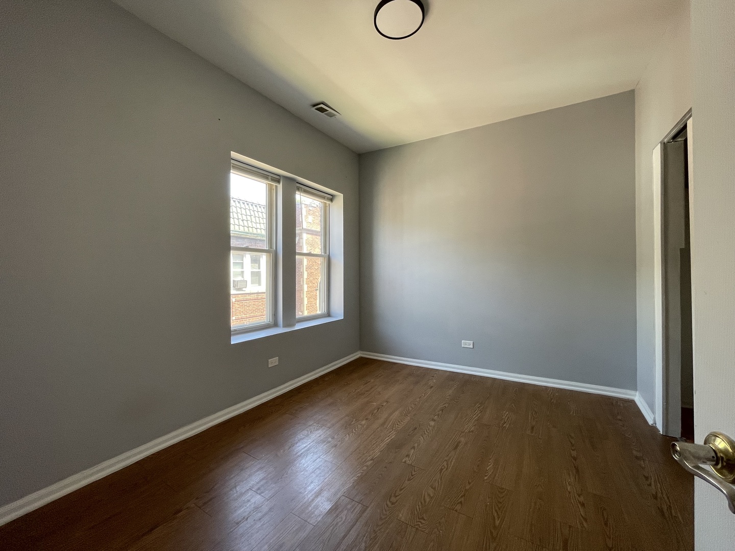 1152 North Harding Avenue, Unit 3 Chicago, IL 60651 - Photo 4 of 9