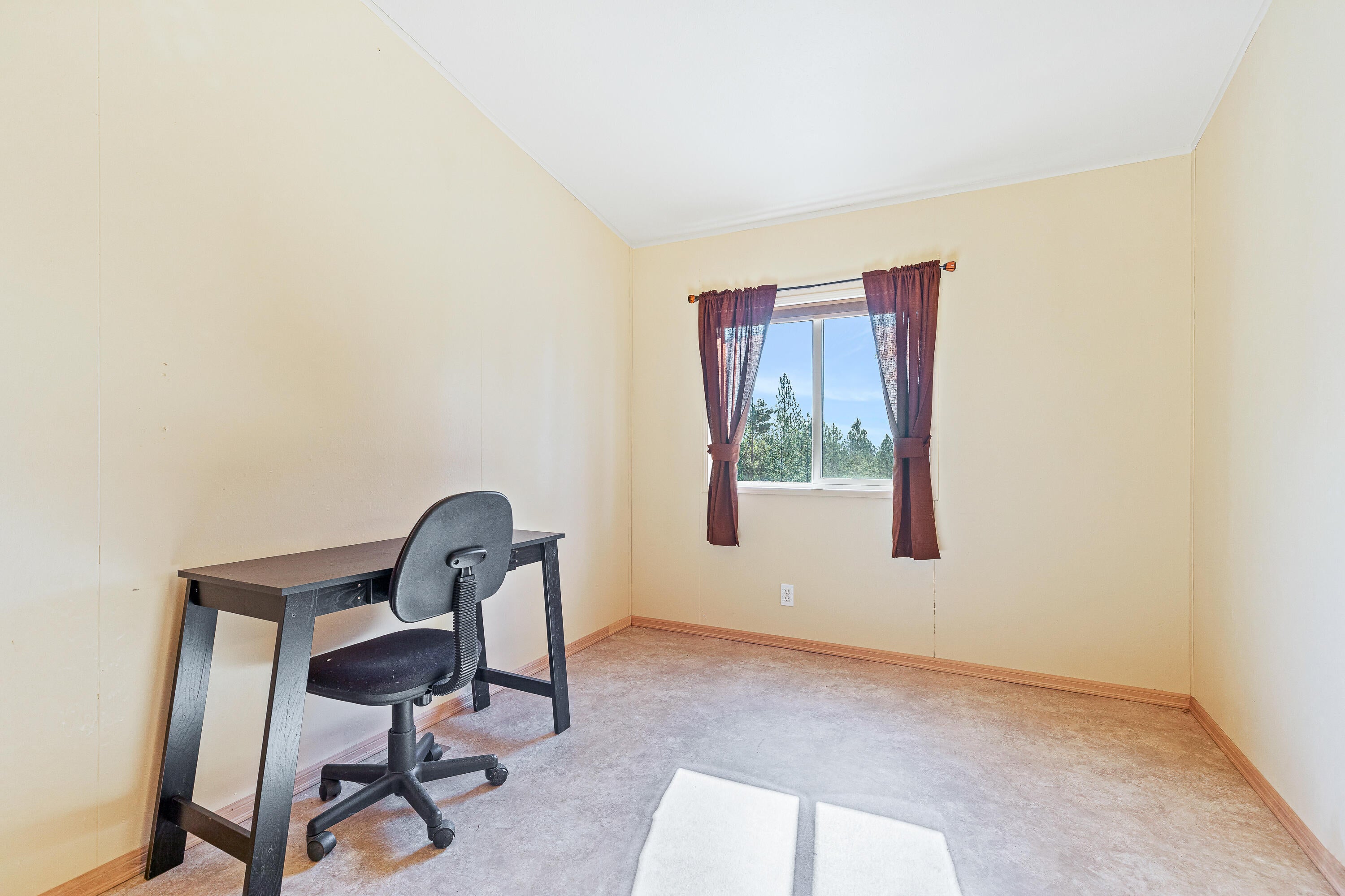 7745 Beagle Road White City, OR 97503 - Photo 25 of 49 9R9A5809
