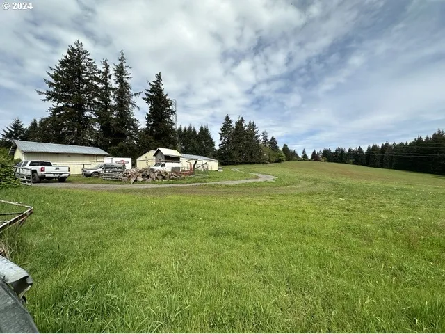 $1,250,000 | 17815 Northeast Courtney Road, Newberg, OR 97132