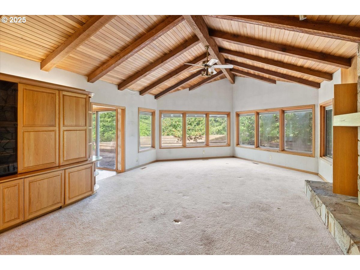 17815 Northeast Courtney Road Newberg, OR 97132 - Photo 28 of 48