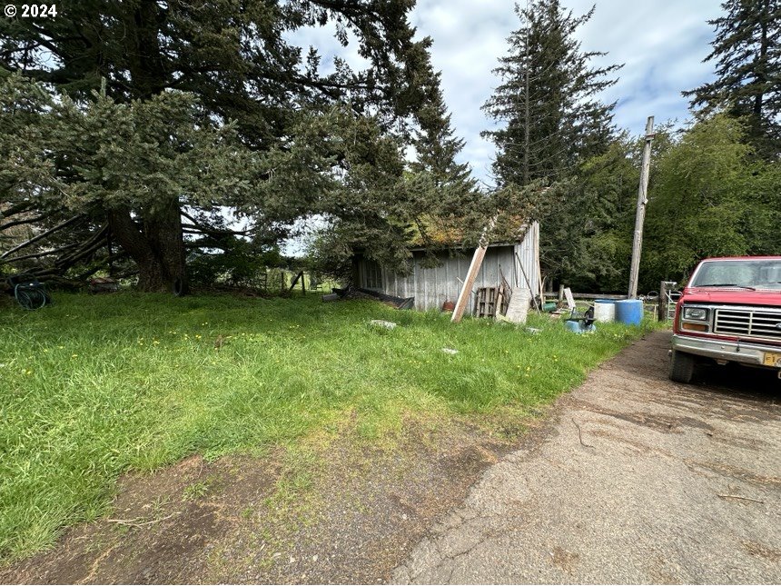 17815 Northeast Courtney Road Newberg, OR 97132 - Photo 9 of 48