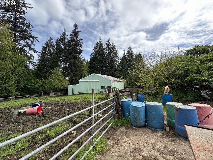 17815 Northeast Courtney Road Newberg, OR 97132 - Photo 10 of 48