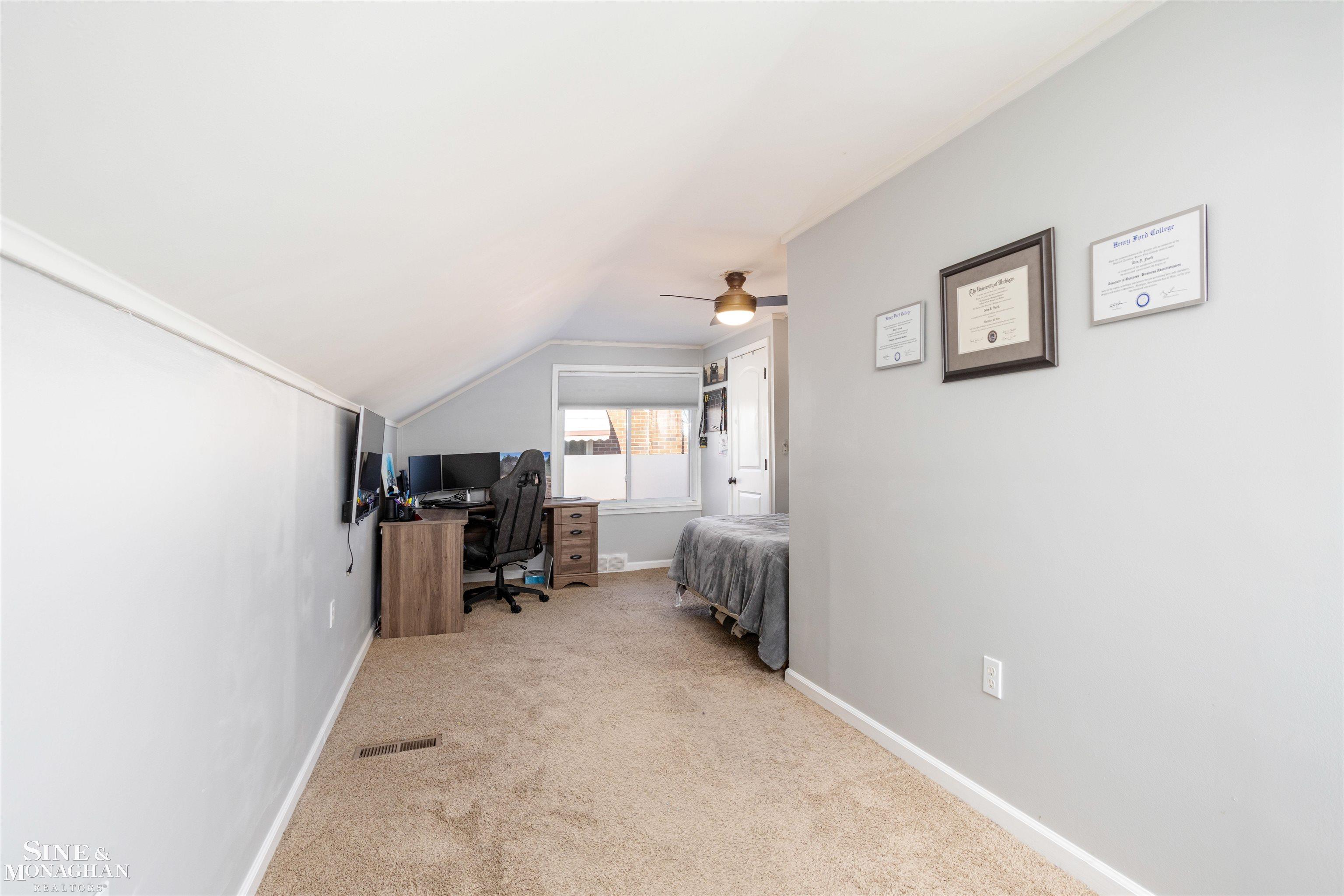 4288 Greenfield Road Berkley, MI 48072 - Photo 17 of 24 50128921-6b72c92e-a956-49f8-8654-d732a39de40e.JPG