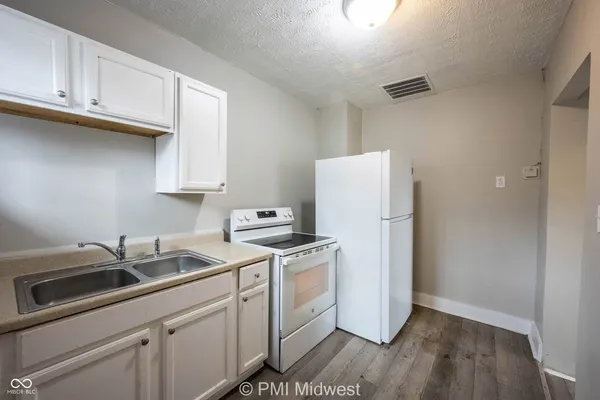 $649 | 2930 North Dearborn Street, Unit B, Indianapolis, IN 46218