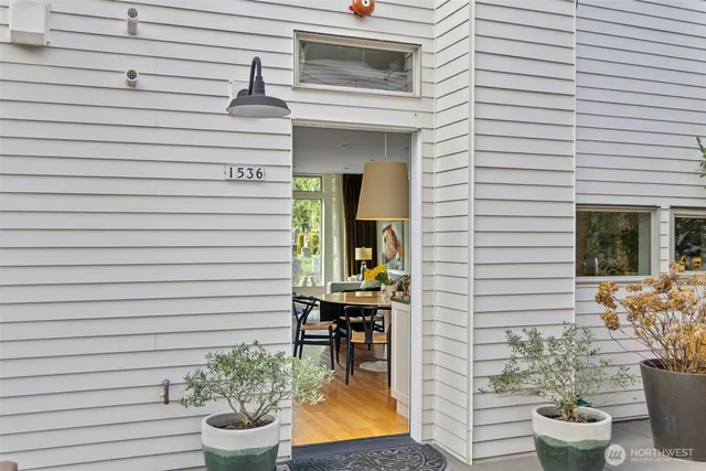 $1,285,000 | 1536 15th Avenue East, Seattle, WA 98112