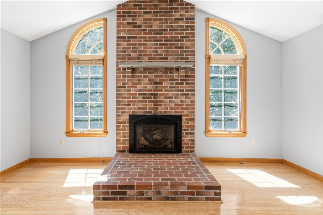 83 Stony Hollow Road Tiverton, RI 02878 - Photo 19 of 48