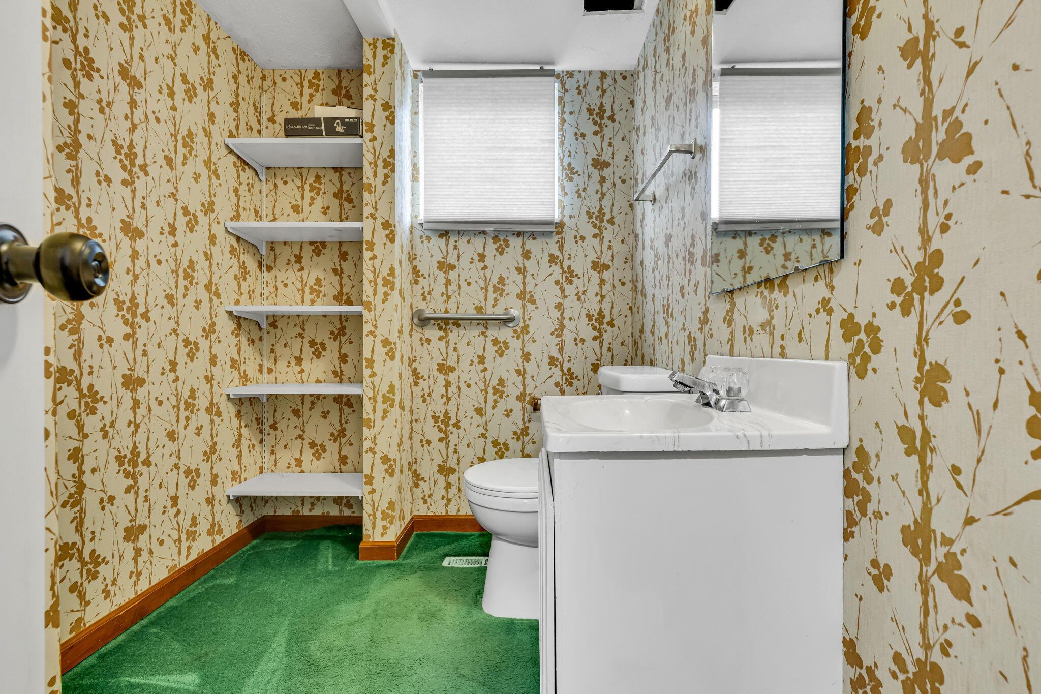 7974 Big Walnut Road Westerville, OH 43082 - Photo 12 of 34 Powder Room