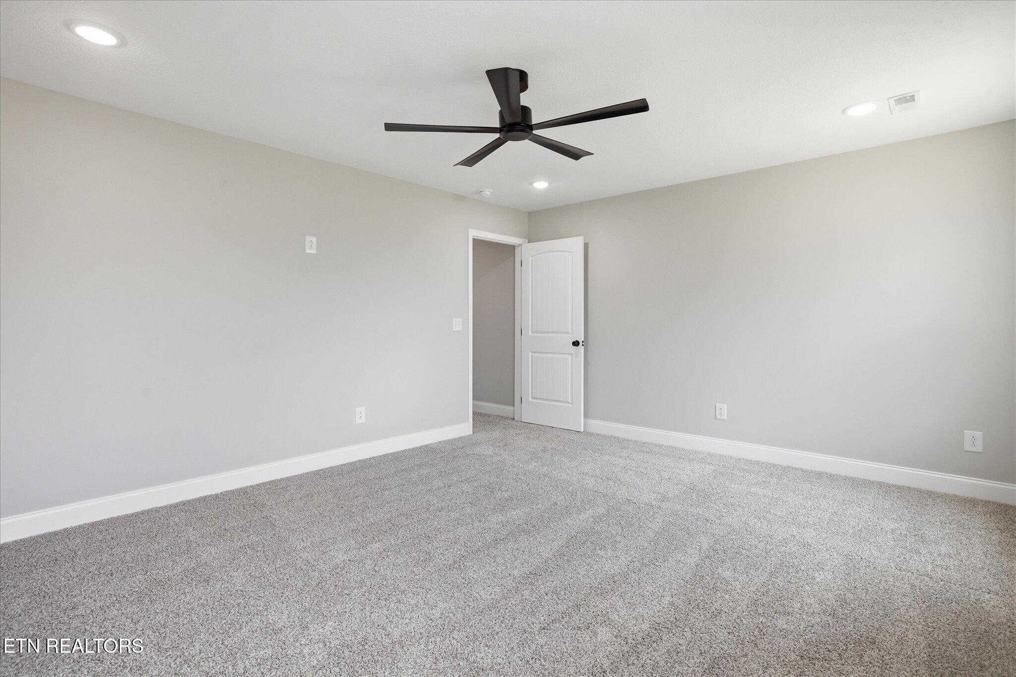 237 Cross Valley Road La Follette, TN 37766 - Photo 14 of 28 09-IMG_0068