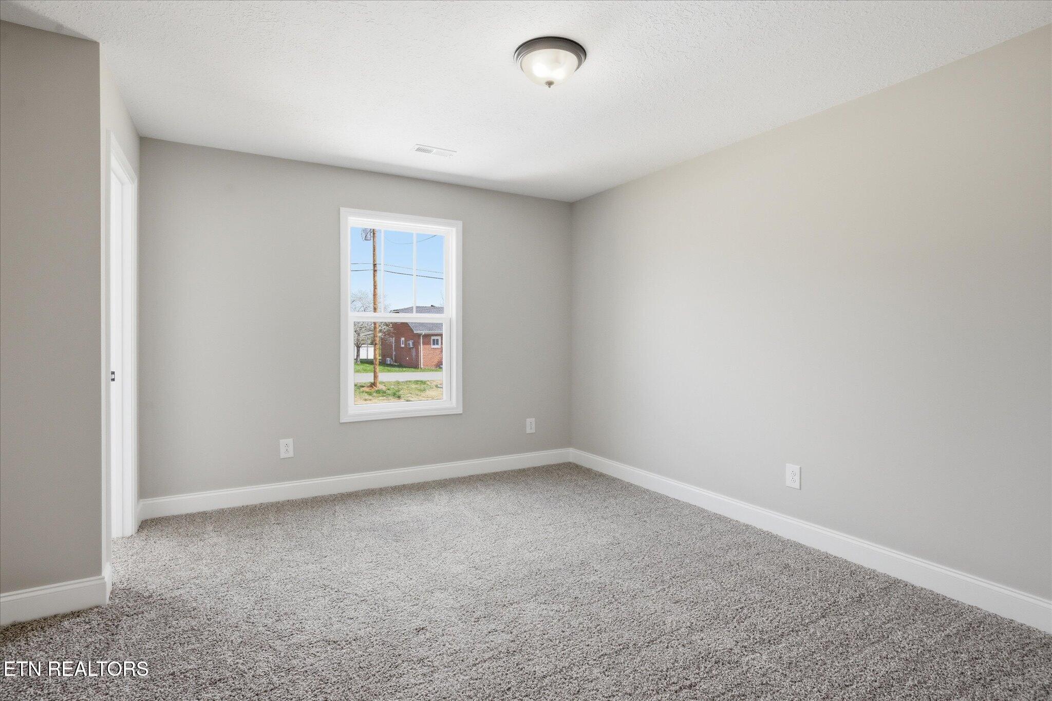 237 Cross Valley Road La Follette, TN 37766 - Photo 18 of 28 13-IMG_0089