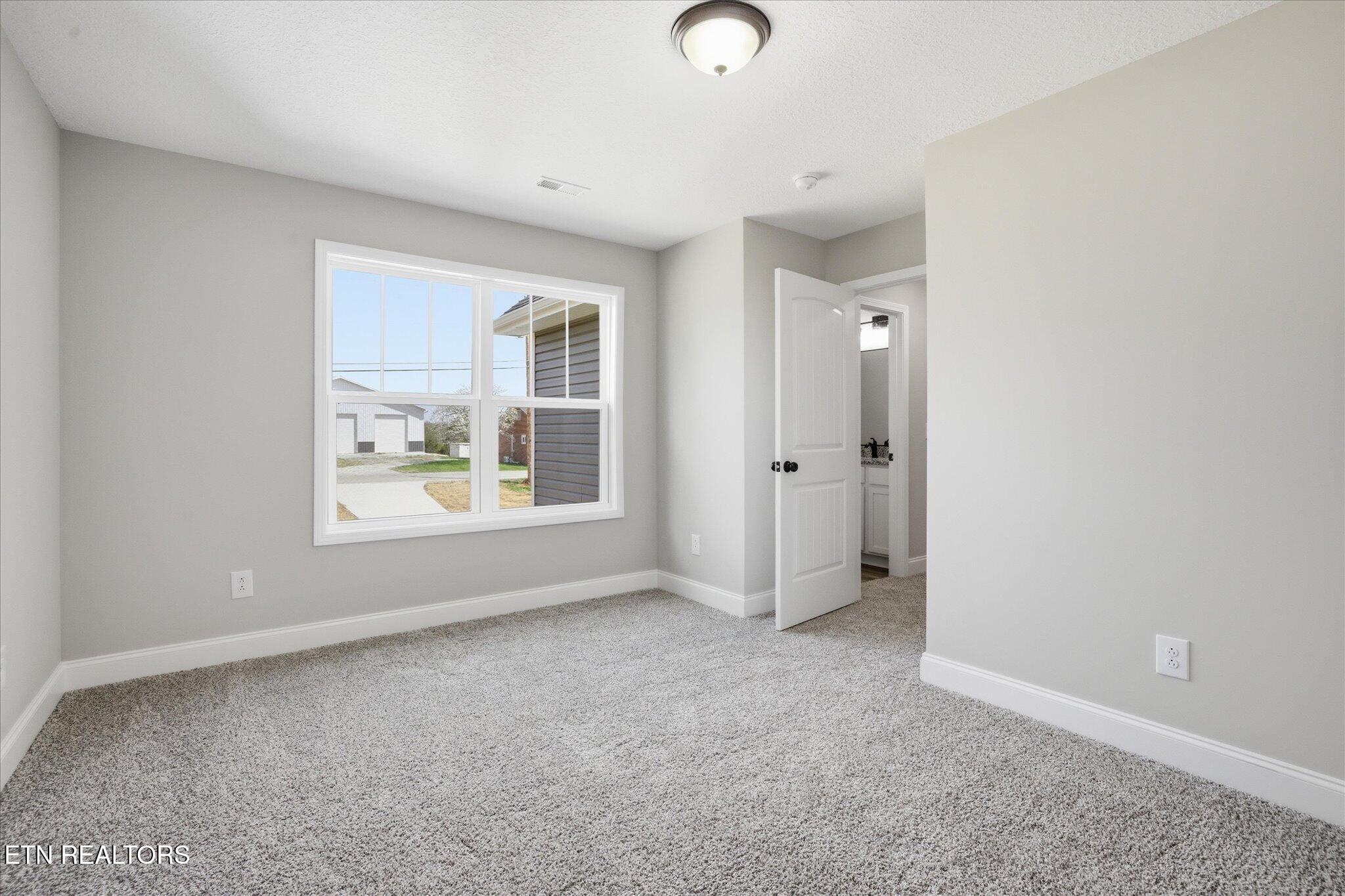 237 Cross Valley Road La Follette, TN 37766 - Photo 20 of 28 18-IMG_0113