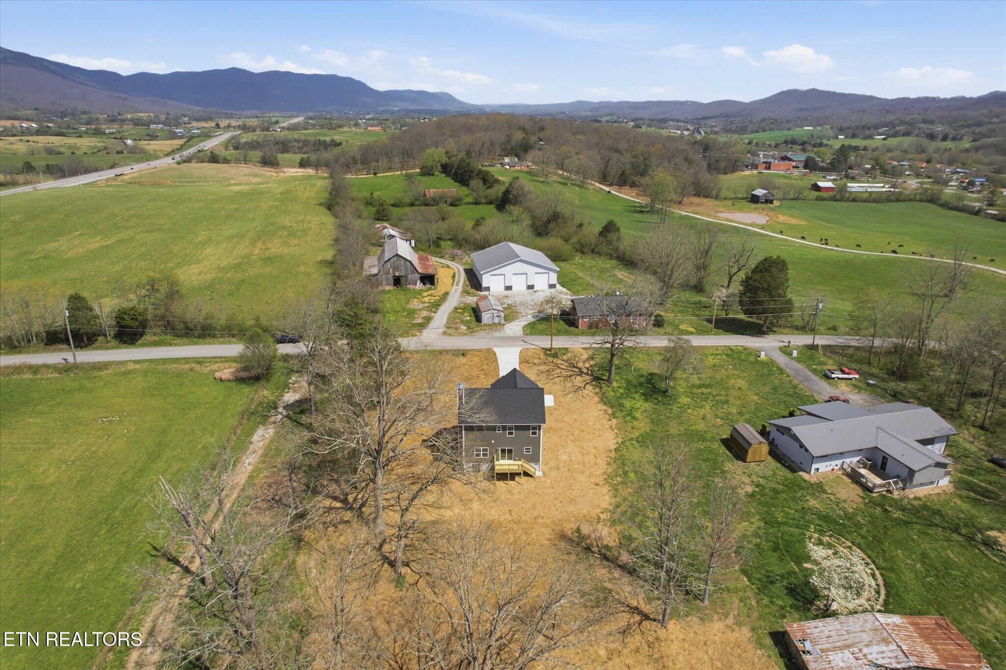 237 Cross Valley Road La Follette, TN 37766 - Photo 26 of 28 25-DJI_0011