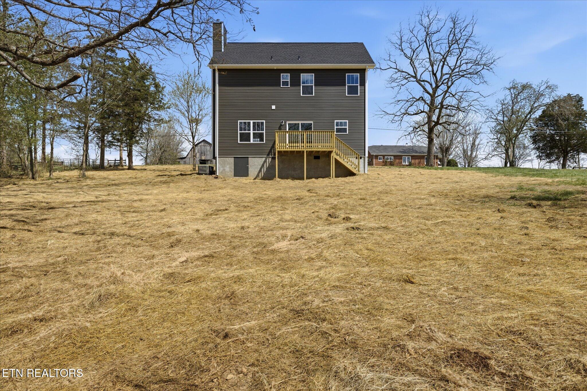 237 Cross Valley Road La Follette, TN 37766 - Photo 4 of 28 20-IMG_0119