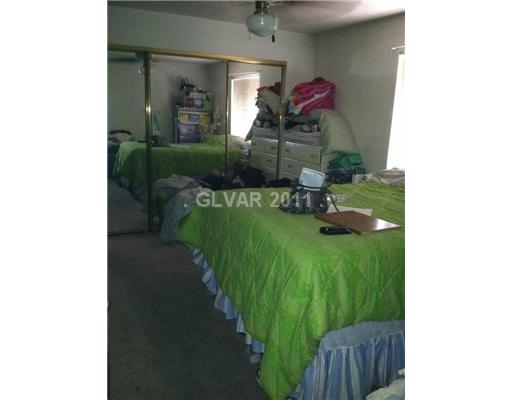 7570 West Flamingo Road, Unit 157 Las Vegas, NV 89147 - Photo 6 of 8 Master Bedroom.