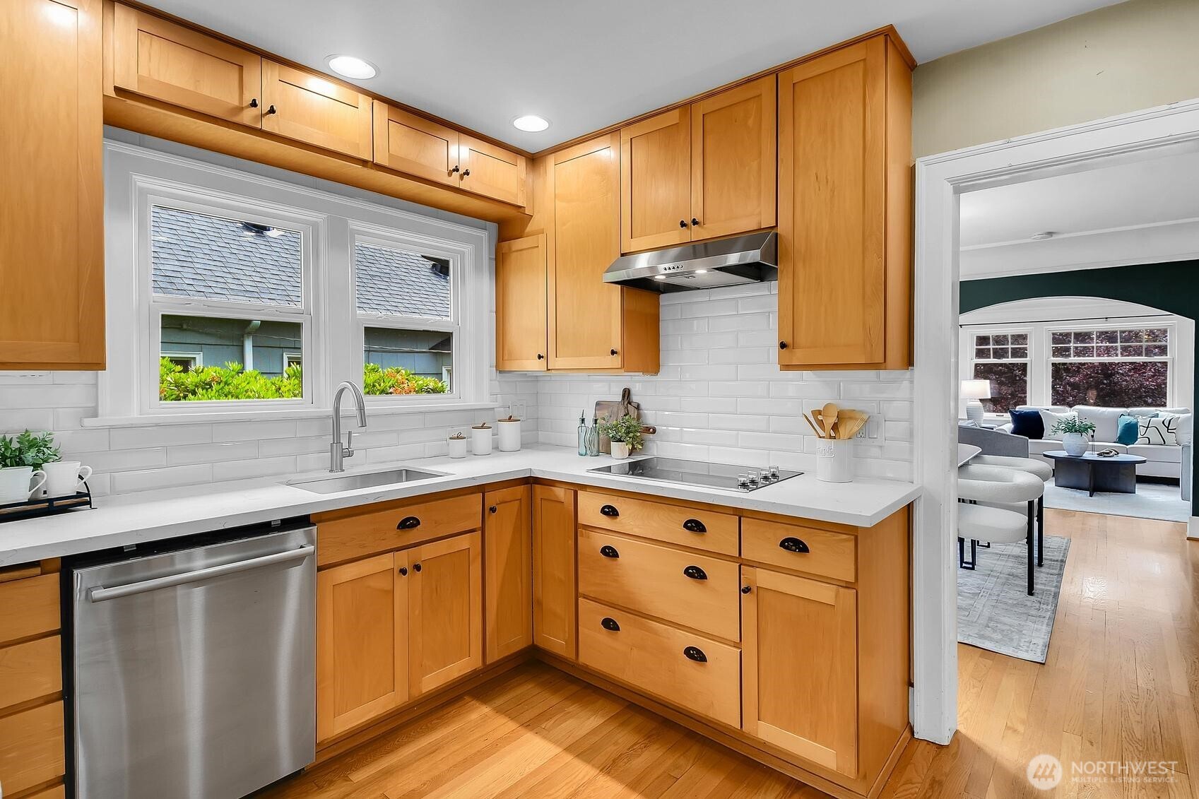 1216 North 47th Street Seattle, WA 98103 - Photo 12 of 32