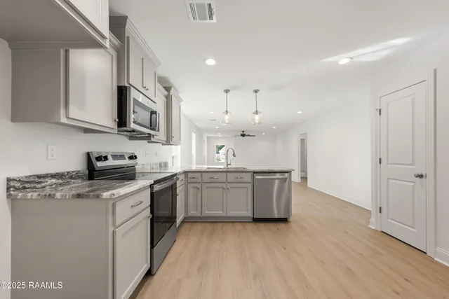 $203,000 | 228 Camerons Cove Drive, Carencro, LA 70520