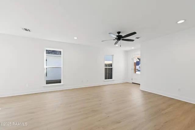 $203,000 | 228 Camerons Cove Drive, Carencro, LA 70520