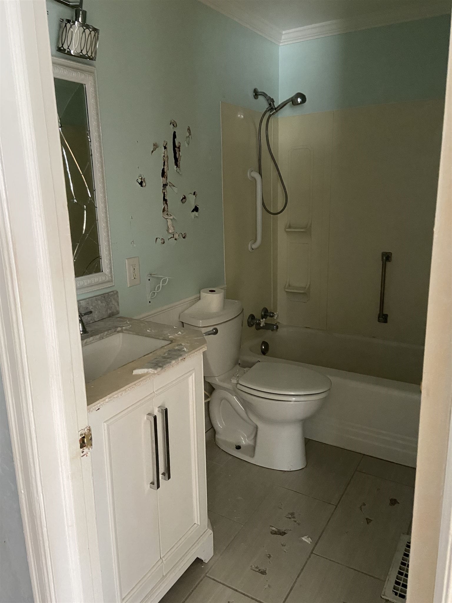 1637 Kingston Road Kokomo, IN 46901 - Photo 11 of 29 Gallery Image 11