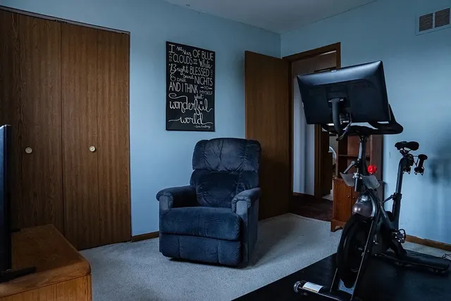 $2,700 | 17001 93rd Avenue, Orland Hills, IL 60487