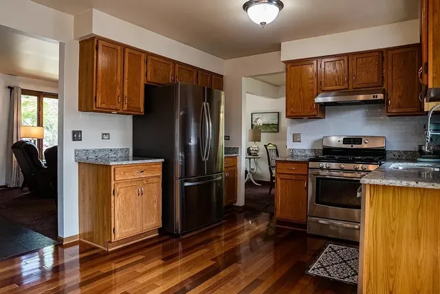 $2,700 | 17001 93rd Avenue, Orland Hills, IL 60487