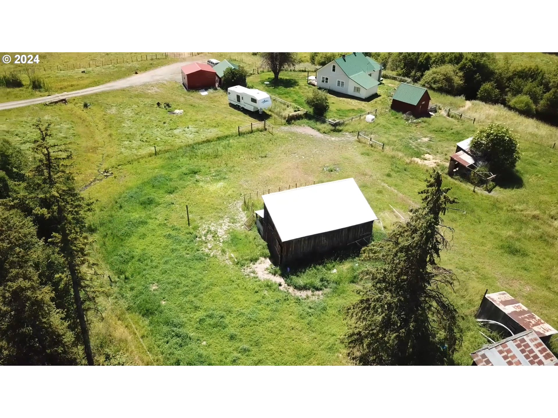 62254 Wallowa Mtn Loop Road Joseph, OR 97846 - Photo 4 of 35 a picture of a city