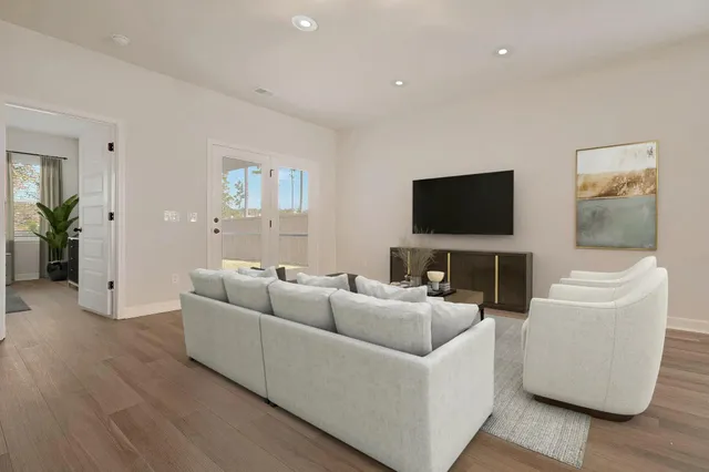 $365,990 | 4033 Lemon Grass Lane, Ravenel, SC 29470