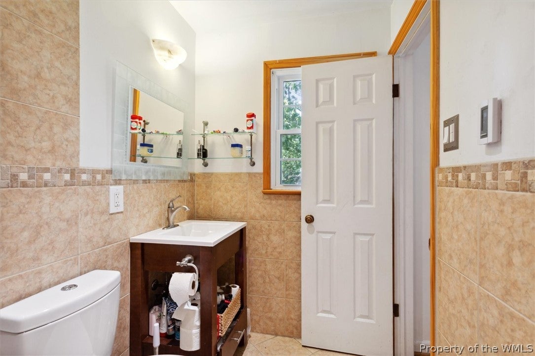 107 Long Bridge Road Hampton, VA 23669 - Photo 17 of 20 Gallery Image 17